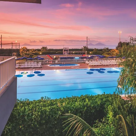 Feriested Riviera Del Sole 4*