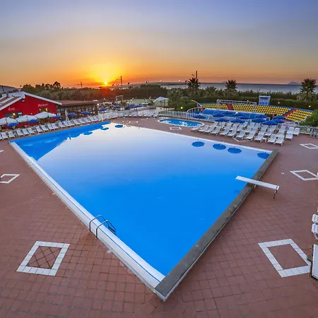 Resort Riviera Del Sole Piraino